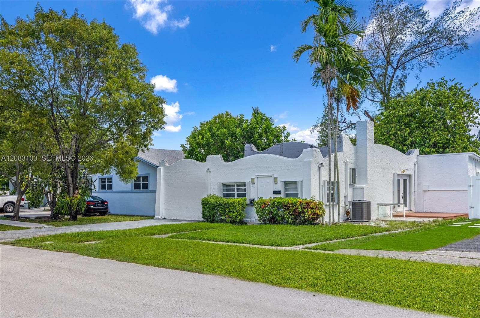 1726 Roosevelt St, Hollywood FL 33020