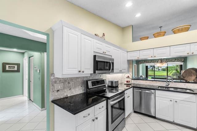 5260 Fairway Woods Drive, Delray Beach FL 33484 - Delray Beach, FL - Photo 7