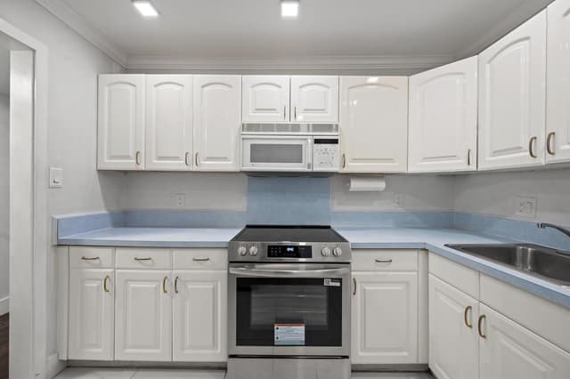 22615 SW 66th Avenue # 208, Boca Raton FL 33428 - Boca Raton, FL - Photo 5