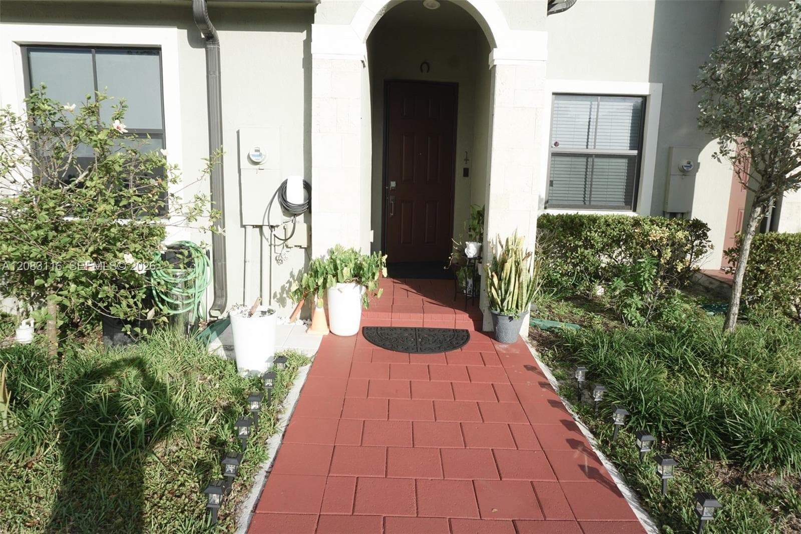 10589 W 32nd Ln, Hialeah Gardens FL 33018 - Hialeah Gardens, FL - Photo 1