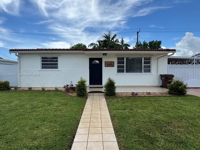 1160 W 33rd Pl, Hialeah FL 33012 - Hialeah, FL - Photo 3