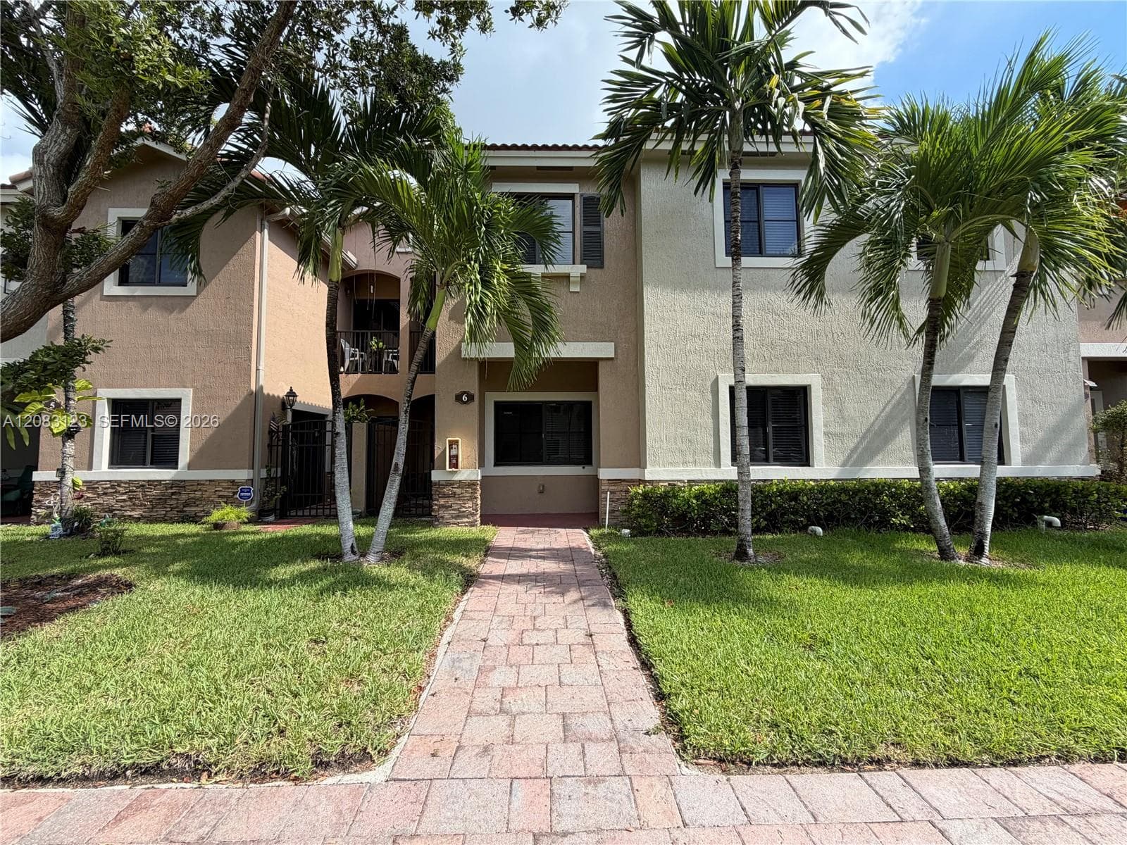 22411 SW 88th Pl # 26, Cutler Bay FL 33190 - Cutler Bay, FL - Photo 1