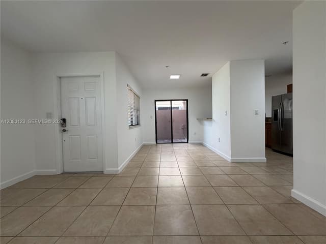 22411 SW 88th Pl # 26, Cutler Bay FL 33190 - Cutler Bay, FL - Photo 4