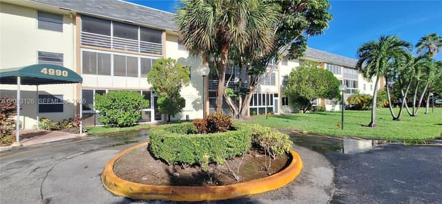 4990 E Sabal Palm Blvd # 202, Tamarac FL 33319 - Tamarac, FL - Photo 5