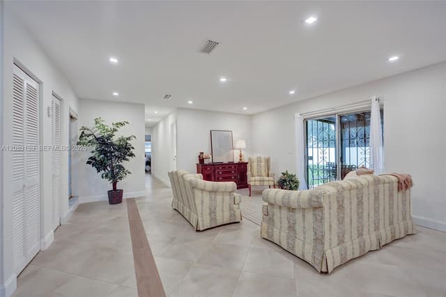 10214 SW 26th Ter, Miami FL 33165 - Miami, FL - Photo 3