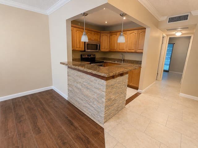 3100 SPRINGDALE Boulevard # 308, Palm Springs FL 33461 - Palm Springs, FL - Photo 6
