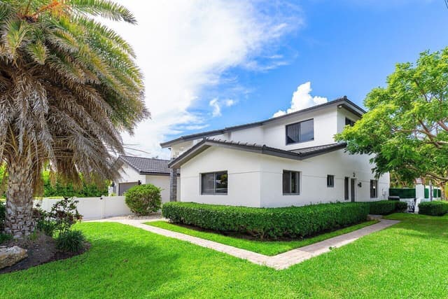 811 SE 31st Street, Boca Raton FL 33432 - Boca Raton, FL - Photo 3