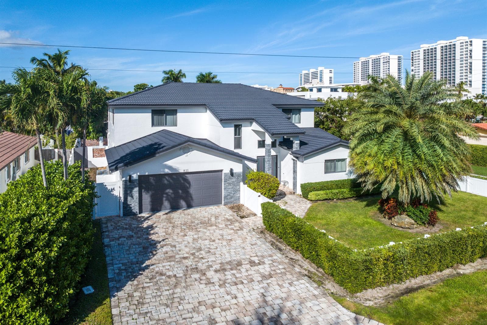 811 SE 31st Street, Boca Raton FL 33432 - Boca Raton, FL - Photo 1