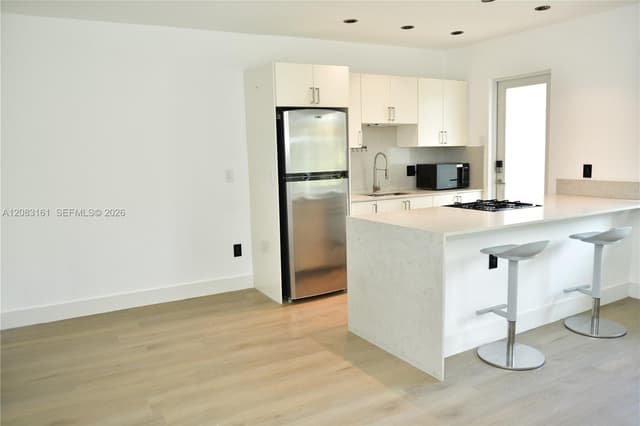 65 N Washington Ave # 25, Miami Beach FL 33139 - Miami Beach, FL - Photo 6