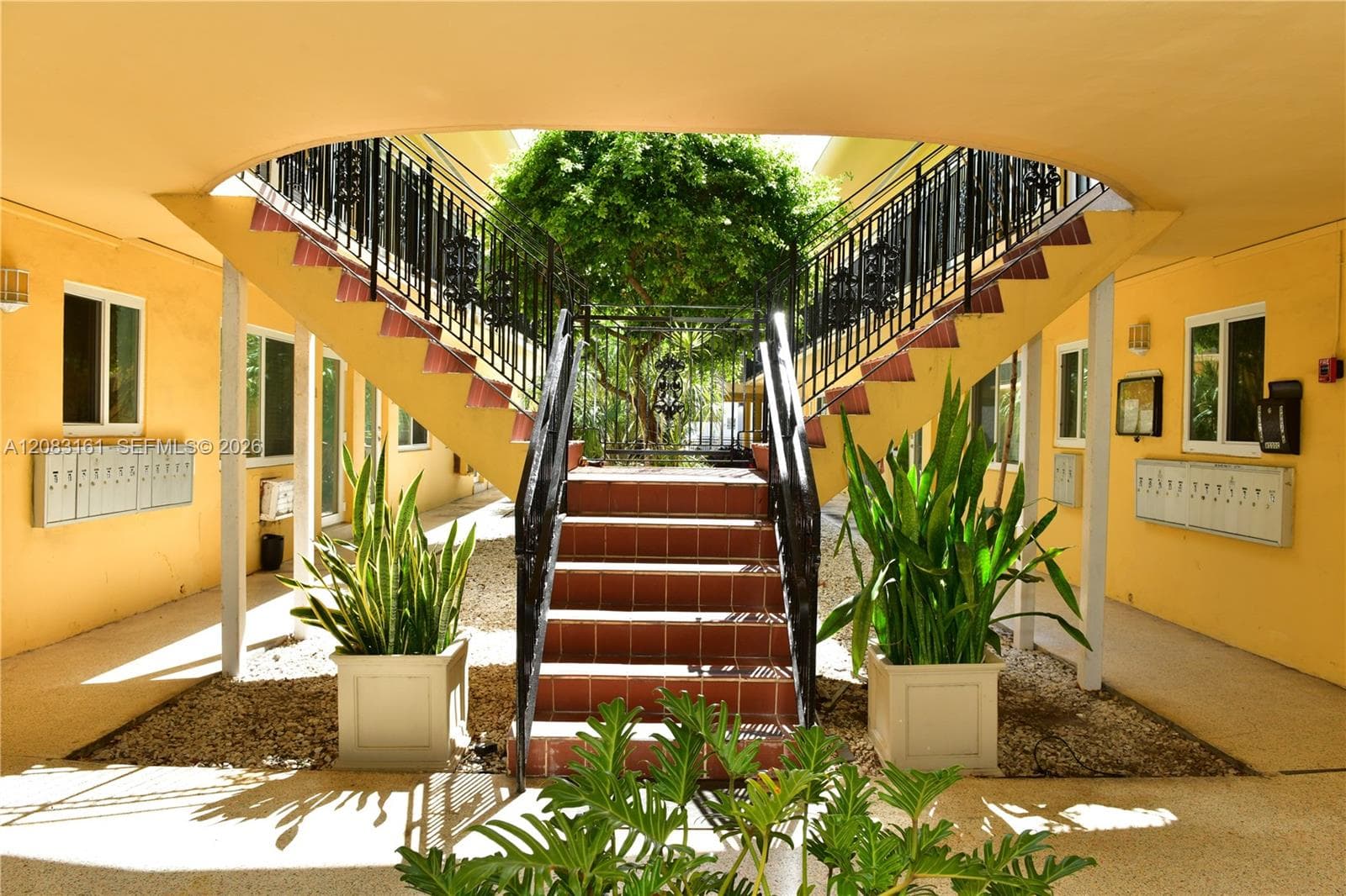 65 N Washington Ave # 25, Miami Beach FL 33139