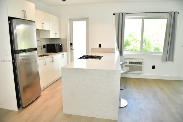 65 N Washington Ave # 25, Miami Beach FL 33139 - Miami Beach, FL - Photo 4