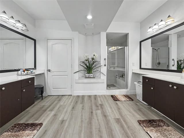 10700 NW 66th St # 513, Doral FL 33178 - Doral, FL - Photo 4