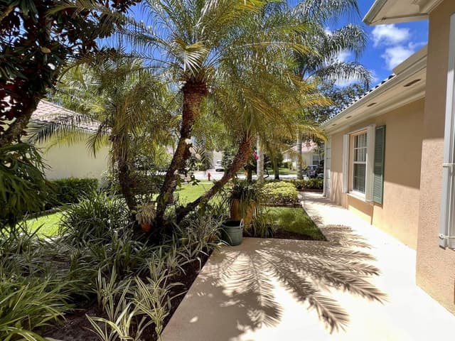8095 LABORIE Lane, Wellington FL 33414 - Wellington, FL - Photo 3