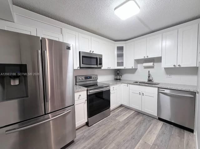 900 NE 195th St # 703, Miami FL 33179 - Miami, FL - Photo 6