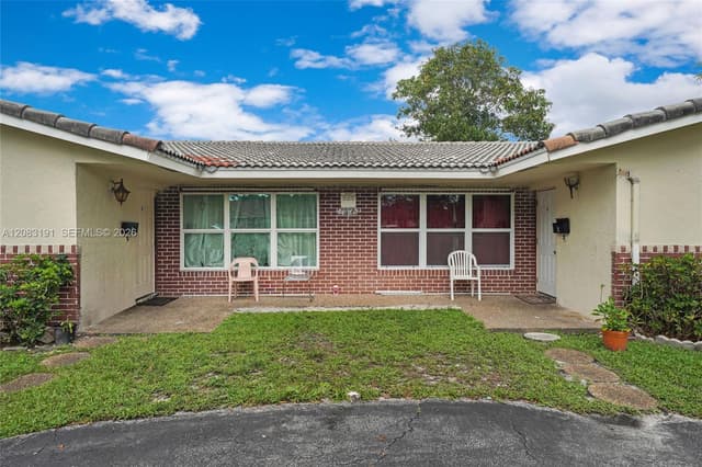 11041 NW 39th St, Coral Springs FL 33065 - Coral Springs, FL - Photo 2