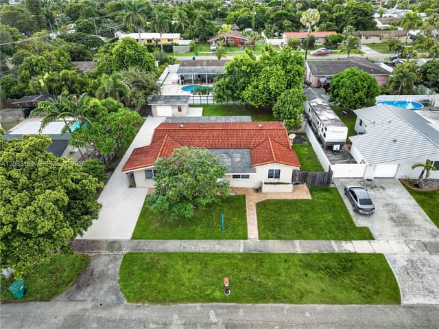 9745 SW 165th Ter, Miami FL 33157 - Miami, FL - Photo 3