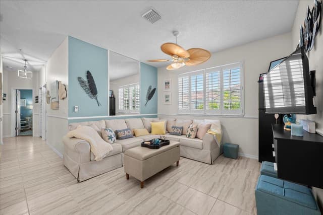 113 LIGHTHOUSE Circle # C, Tequesta FL 33469 - Tequesta, FL - Photo 5