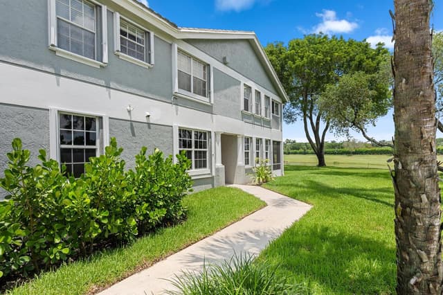 10315 N Andover Coach Lane # A2, Lake Worth FL 33449 - Lake Worth, FL - Photo 3