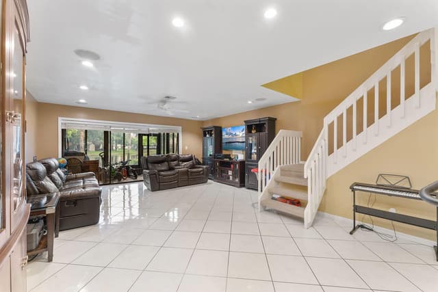 4321 CARAMBOLA Circle N # F, Coconut Creek FL 33066 - Coconut Creek, FL - Photo 2
