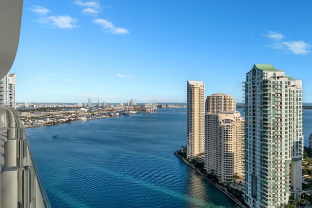 300 BISCAYNE BOULEVARD WAY # 3302E, Miami FL 33131 - Miami, FL - Photo 3