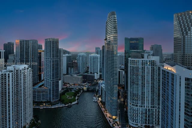 300 BISCAYNE BOULEVARD WAY # 3302E, Miami FL 33131 - Miami, FL - Photo 5