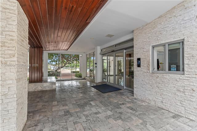 9100 W Bay Harbor Dr # 5B, Bay Harbor Islands FL 33154 - Bay Harbor Islands, FL - Photo 3