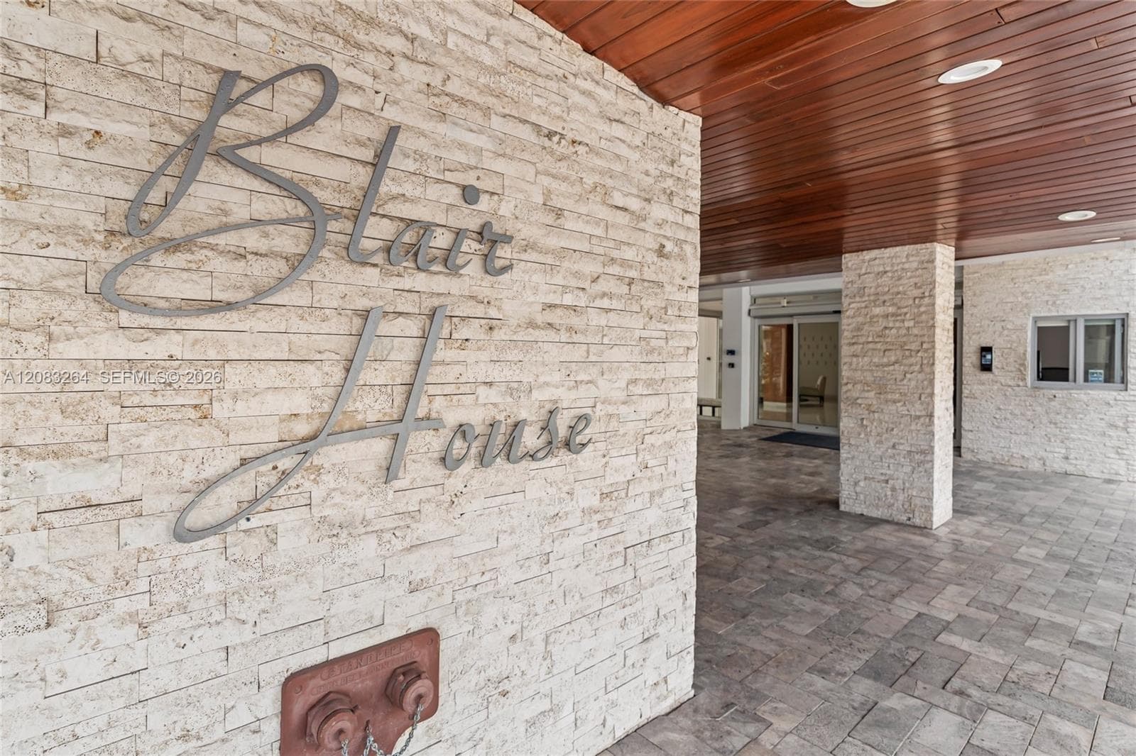 9100 W Bay Harbor Dr # 5B, Bay Harbor Islands FL 33154 - Bay Harbor Islands, FL - Photo 1