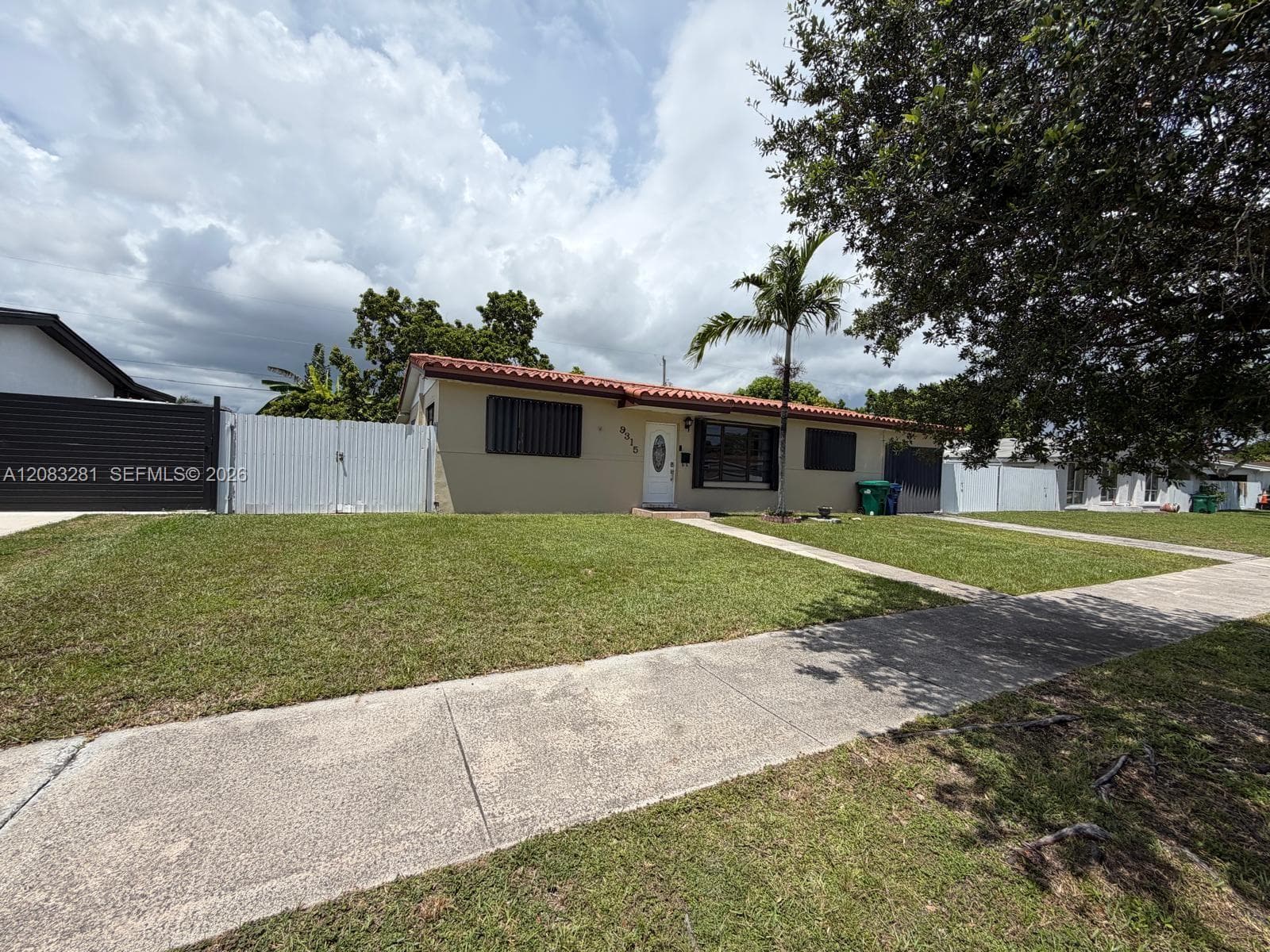 9315 Jamaica Dr, Cutler Bay FL 33189