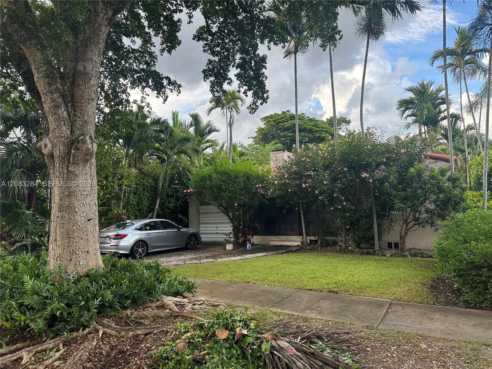 123 Sarto Ave, Coral Gables FL 33134 - Coral Gables, FL - Photo 1
