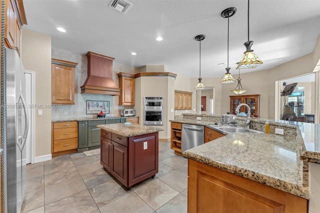 2825 Fairways Dr, Homestead FL 33035 - Homestead, FL - Photo 6