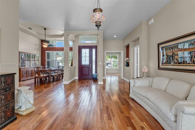 2825 Fairways Dr, Homestead FL 33035 - Homestead, FL - Photo 4