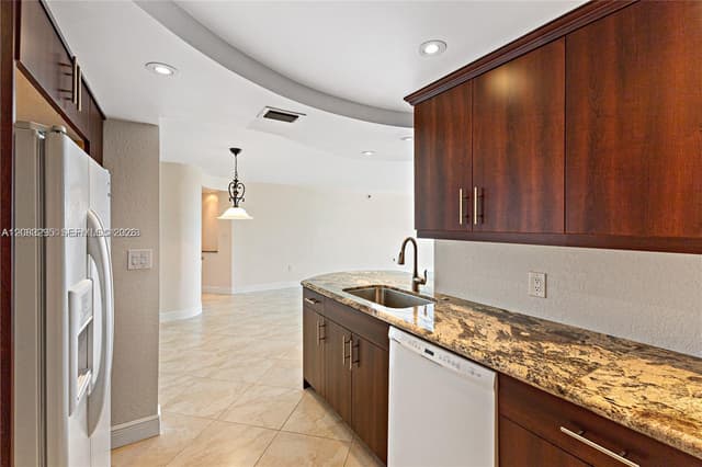 13155 Ixora Ct # 905, North Miami FL 33181 - North Miami, FL - Photo 7