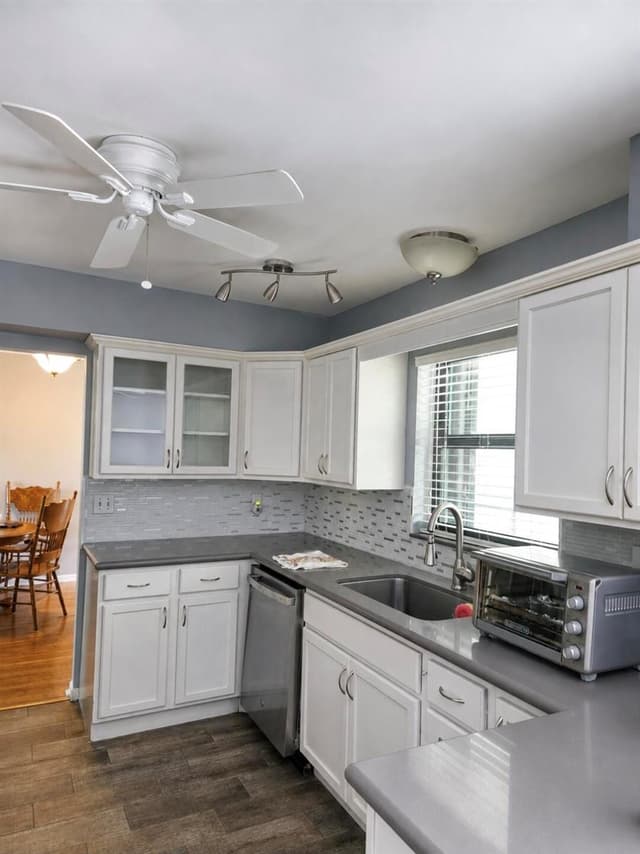 898 NW 23rd Lane, Delray Beach FL 33445 - Delray Beach, FL - Photo 2