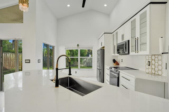 6965 NW 29th Court, Margate FL 33063 - Margate, FL - Photo 7