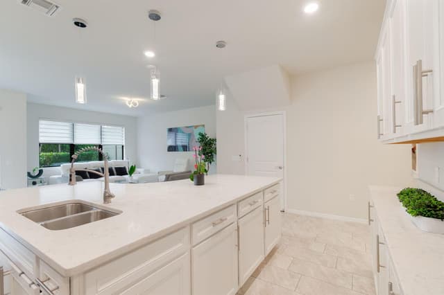 4802 Blistering Way, Lake Worth FL 33467 - Lake Worth, FL - Photo 3