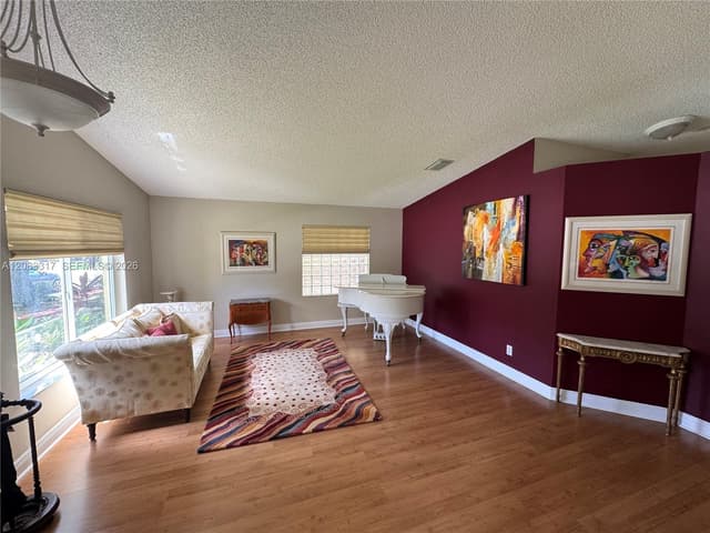 1738 SW 108th Way, Davie FL 33324 - Davie, FL - Photo 2