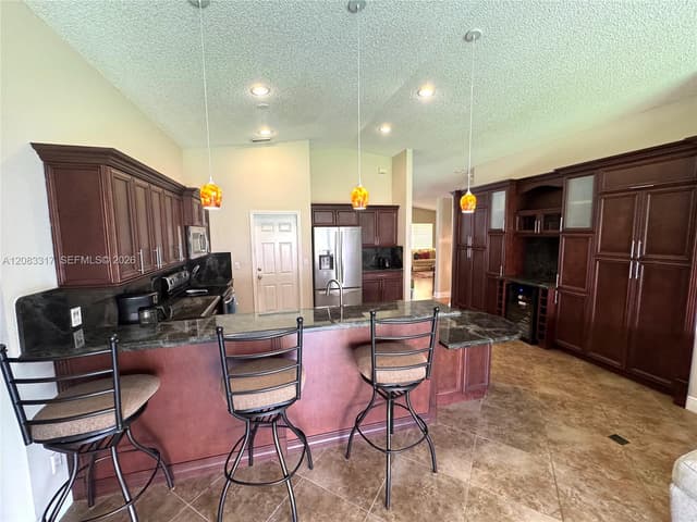 1738 SW 108th Way, Davie FL 33324 - Davie, FL - Photo 5