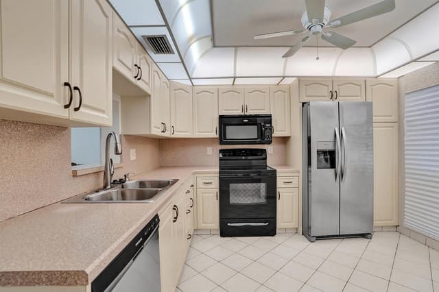 2003 GRANADA Drive # K3, Coconut Creek FL 33066 - Coconut Creek, FL - Photo 7