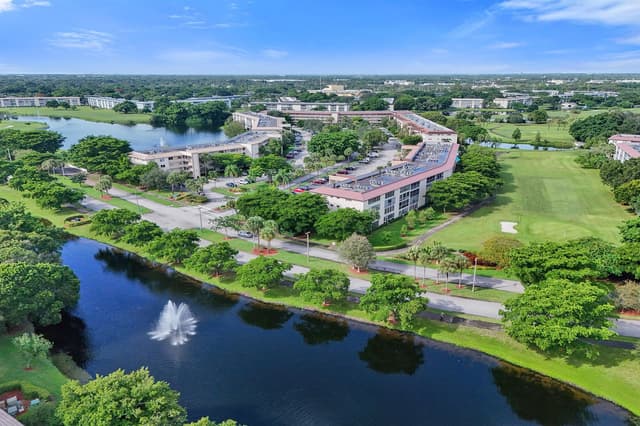 2003 GRANADA Drive # K3, Coconut Creek FL 33066 - Coconut Creek, FL - Photo 4