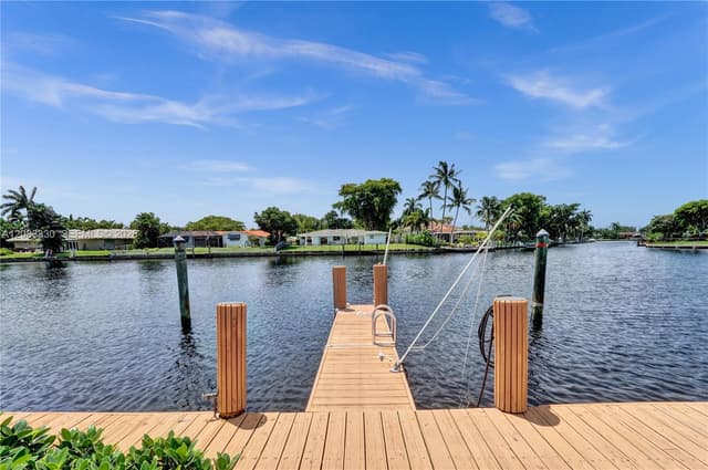 130 Cypress Club Dr # 302, Pompano Beach FL 33060 - Pompano Beach, FL - Photo 2