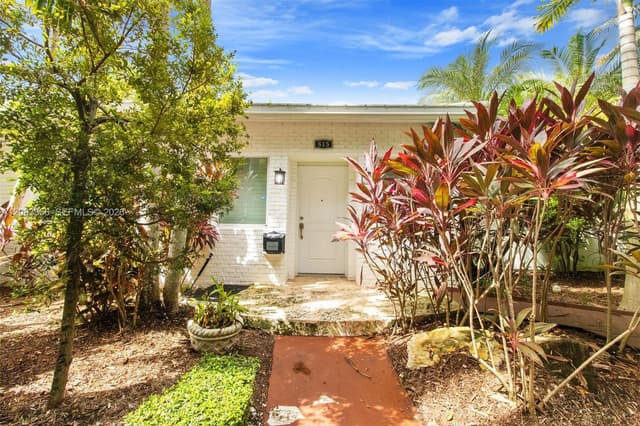 615 Santurce Ave, Coral Gables FL 33143 - Coral Gables, FL - Photo 2