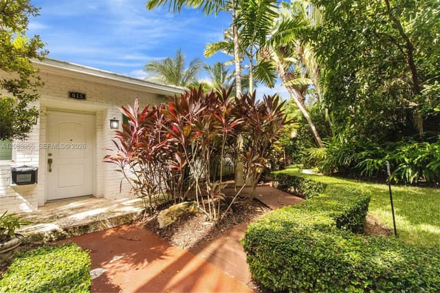 615 Santurce Ave, Coral Gables FL 33143 - Coral Gables, FL - Photo 3
