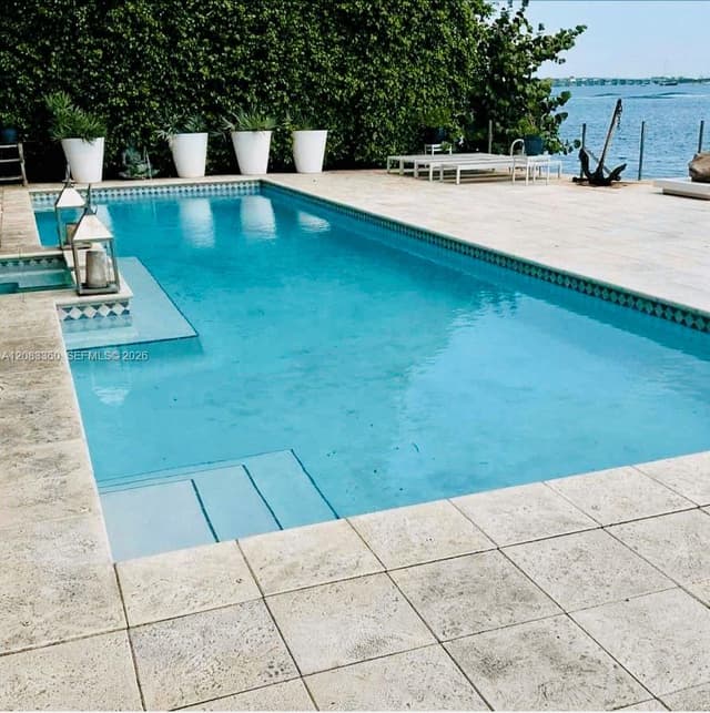 1421 N Venetian Way, Miami FL 33139 - Miami, FL - Photo 7