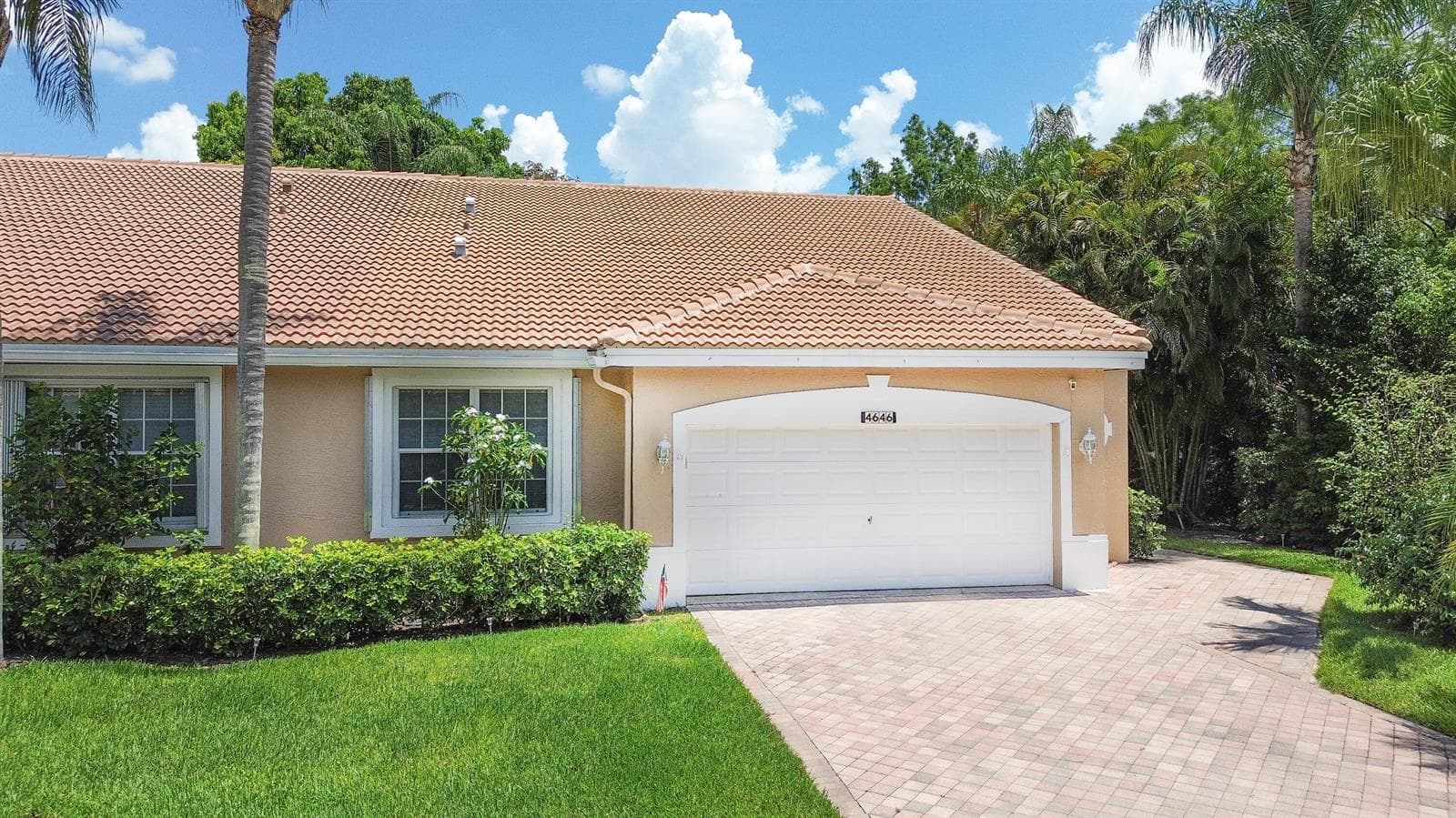4646 Carlton Golf Drive, Wellington FL 33449 - Wellington, FL - Photo 1