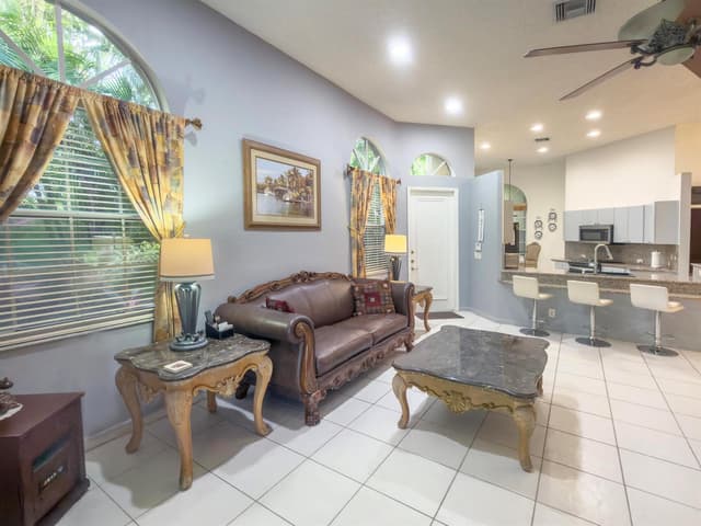 4646 Carlton Golf Drive, Wellington FL 33449 - Wellington, FL - Photo 4