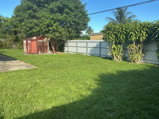 110 NW 193RD Street, Miami Gardens FL 33169 - Miami Gardens, FL - Photo 2