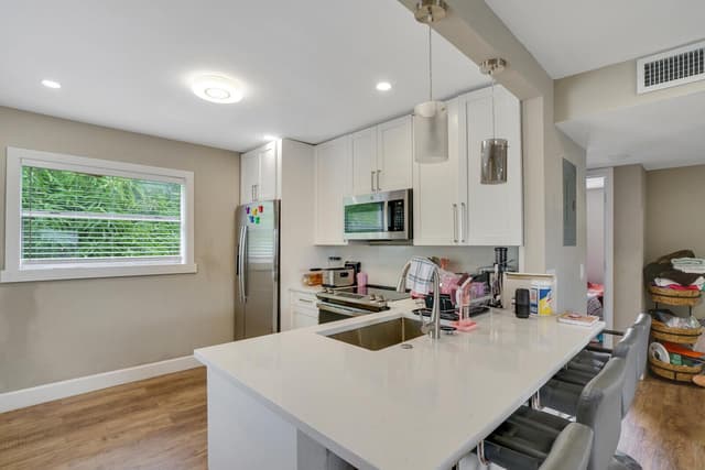 1225 W 10th Street, Riviera Beach FL 33404 - Riviera Beach, FL - Photo 6