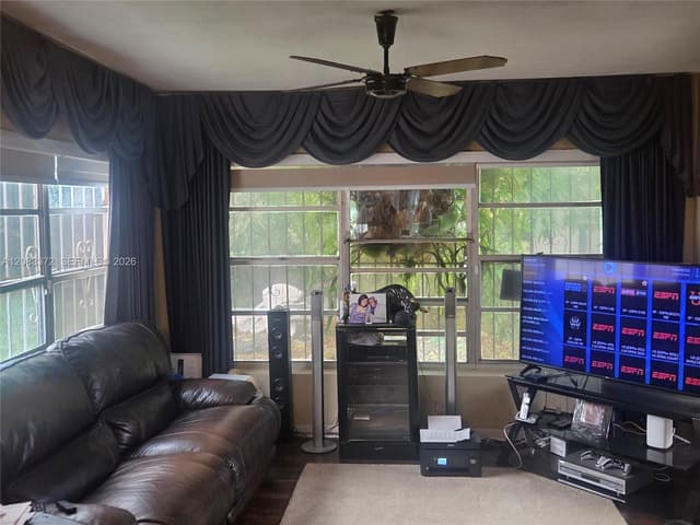 2940 NW 163rd St, Miami Gardens FL 33054 - Miami Gardens, FL - Photo 6