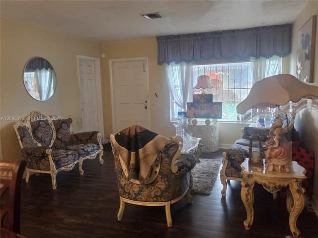 2940 NW 163rd St, Miami Gardens FL 33054 - Miami Gardens, FL - Photo 4