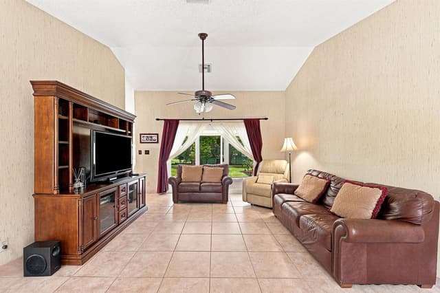 2111 NW 86TH Way, Coral Springs FL 33071 - Coral Springs, FL - Photo 3
